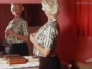 Que sera sera -vintage 60s buah dada besar rambut pirang undresses: seks video 66