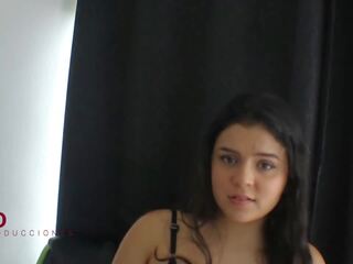 Io scoprire che il mio difficile su sorellastra è un webcam modella