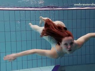 Hard up Czech femme fatale Salaka swims nude in the Czech pool