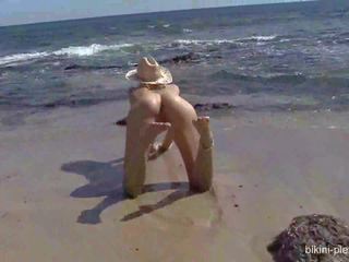 Сара лента при на плаж