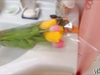 Succulento pupa prende sexy di suo dildo cazzo